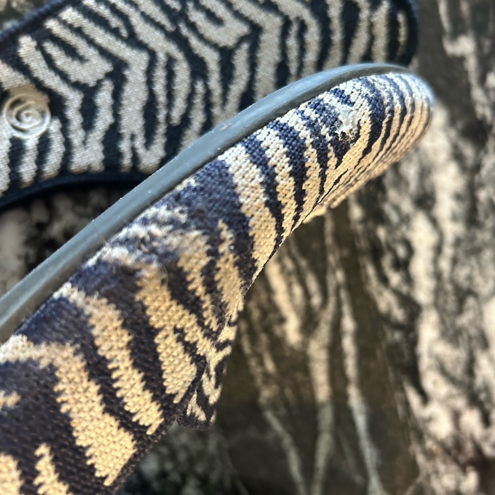 Rothy’s navy Zebra loafers 10.5 - Picture 5 of 5